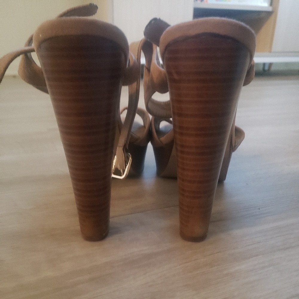 Tan heals - Picture 3 of 3